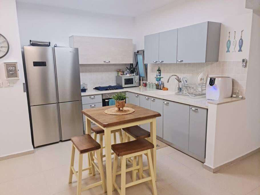 מרחק נגיעה בתקווה Apartment Petach Tikva Luaran gambar